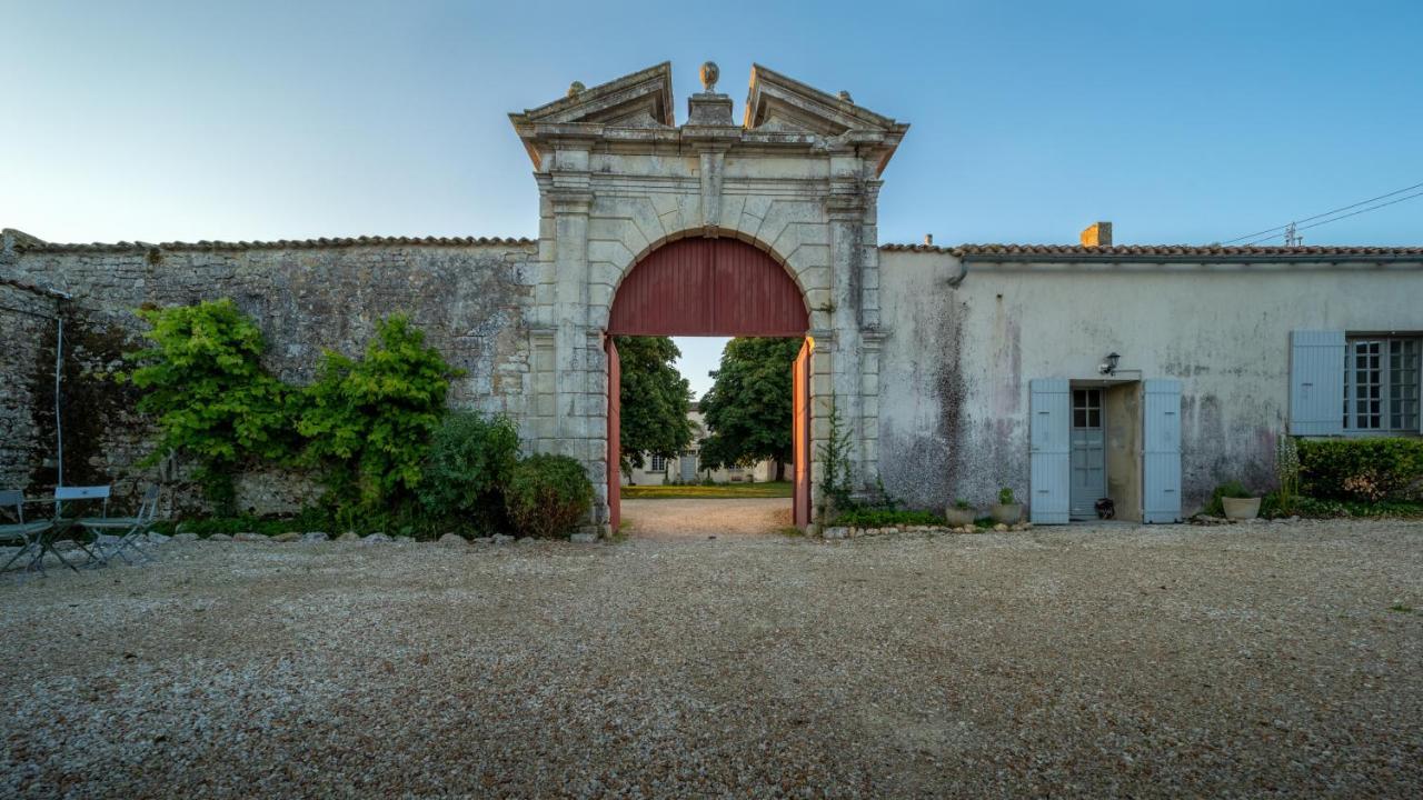 Chateau De Feusse Saint-Just-Luzac Luaran gambar