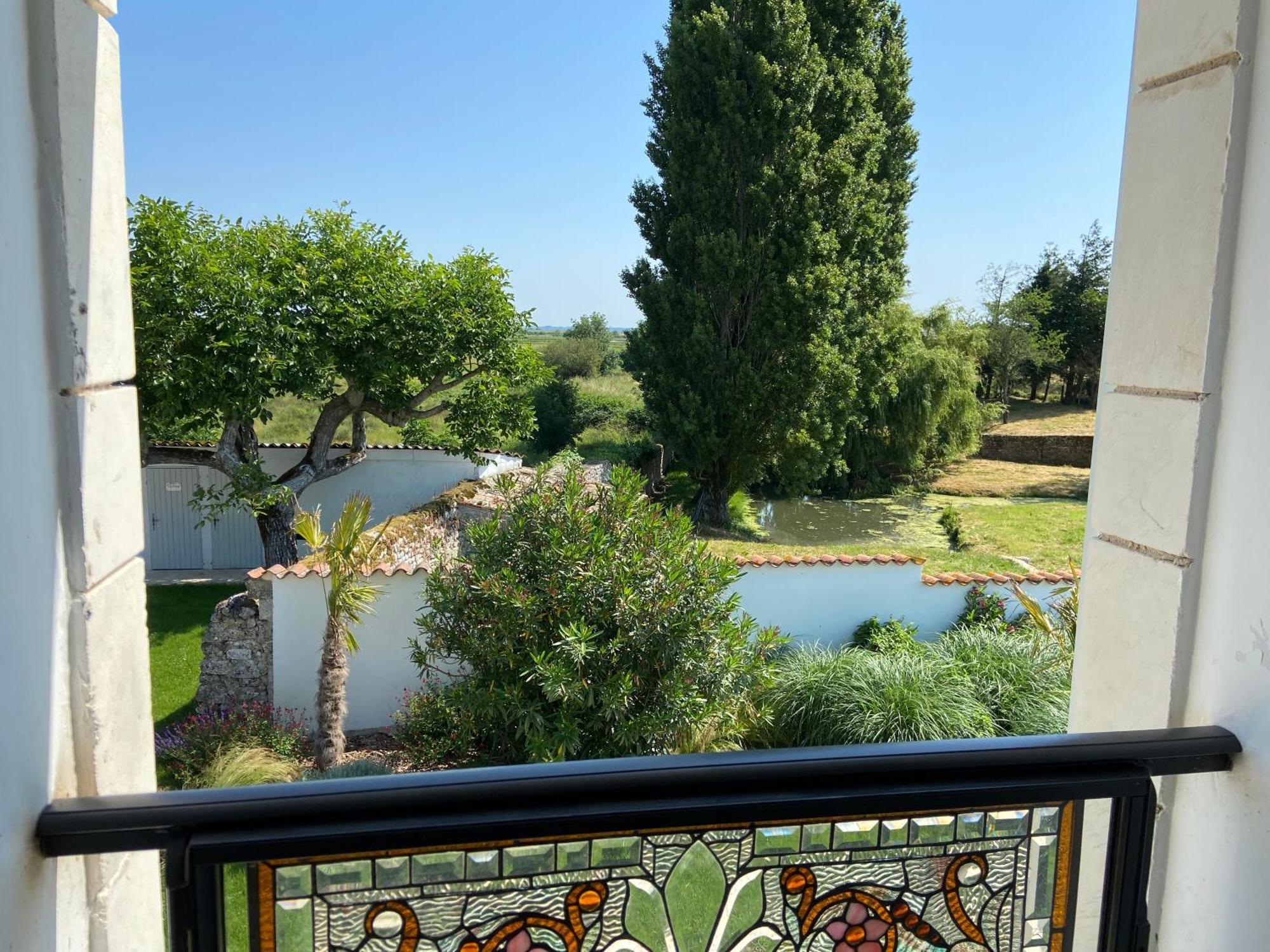 Chateau De Feusse Saint-Just-Luzac Luaran gambar